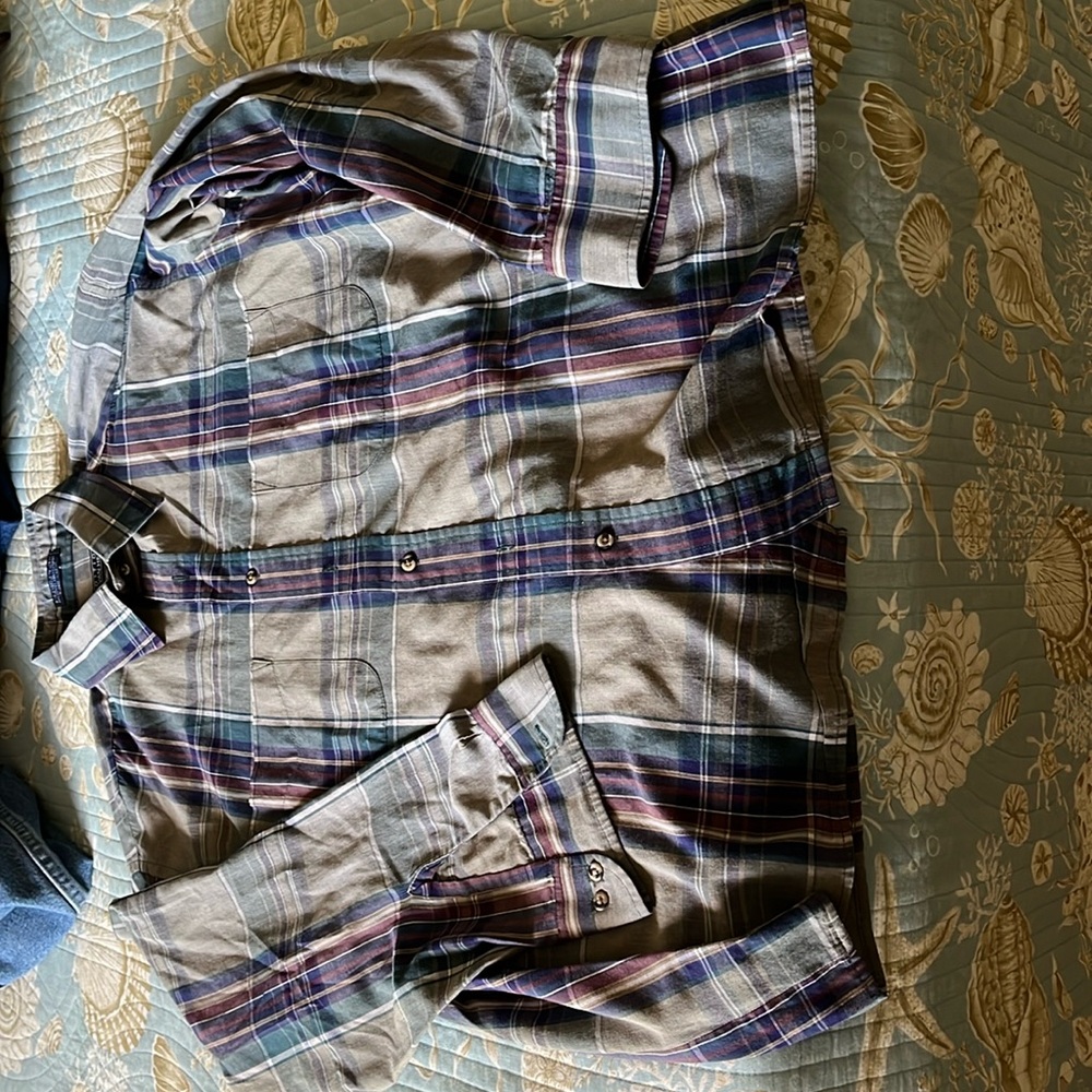 Long sleeve plaid, Van Husen shirt size extra large
